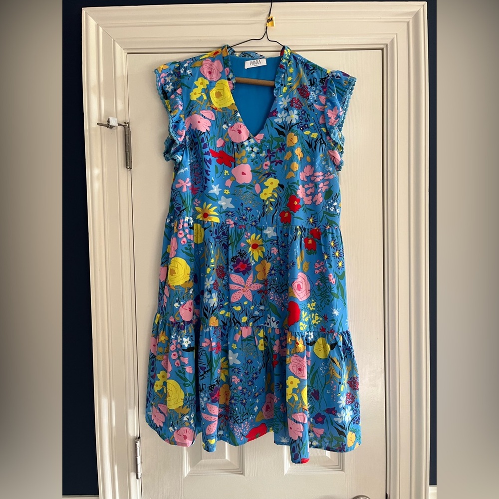 Avara Women's Vibrant Blue Floral Dress